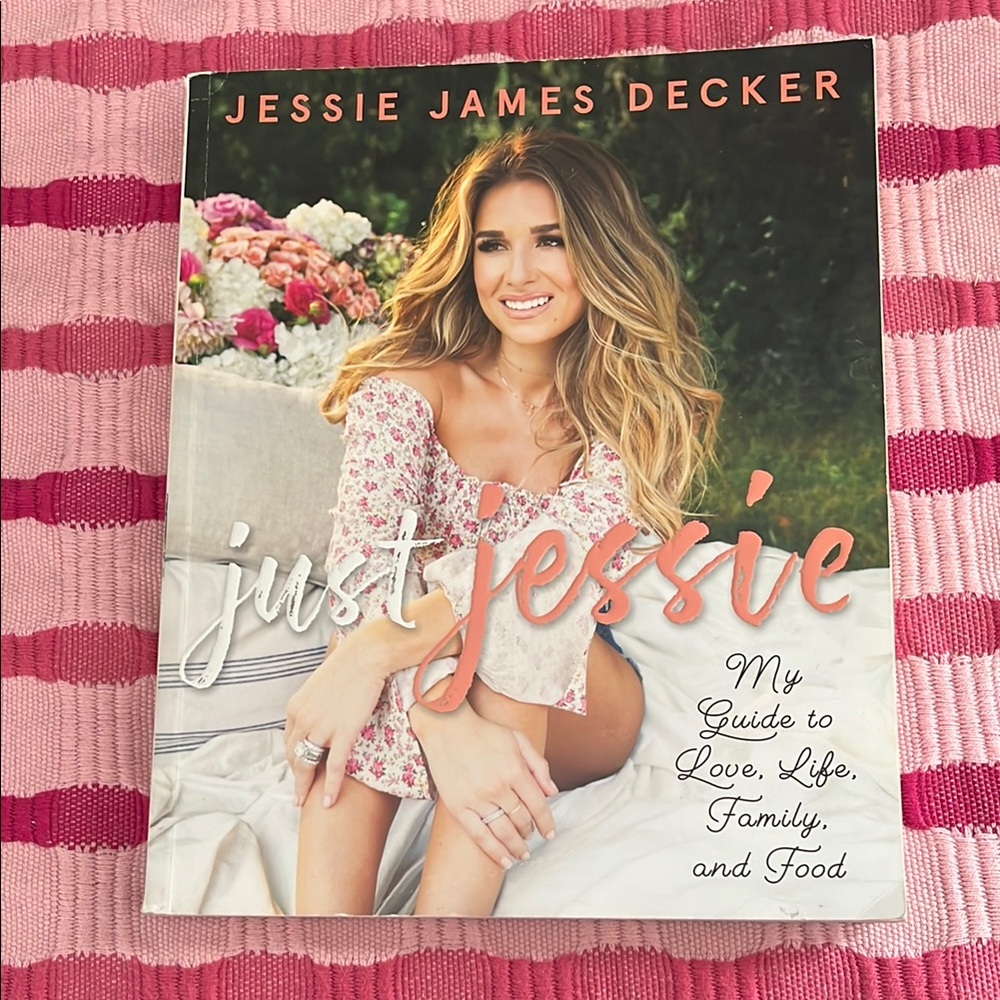 Jessie James Decker Just Jessie book